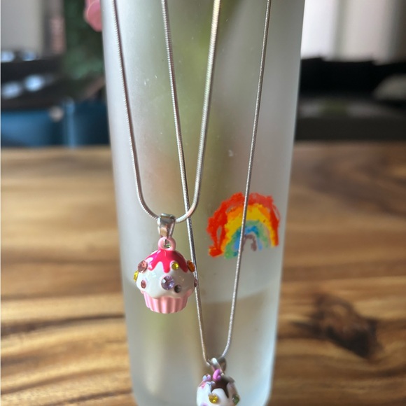 2 cupcake necklaces, brand new. - Picture 4 of 7